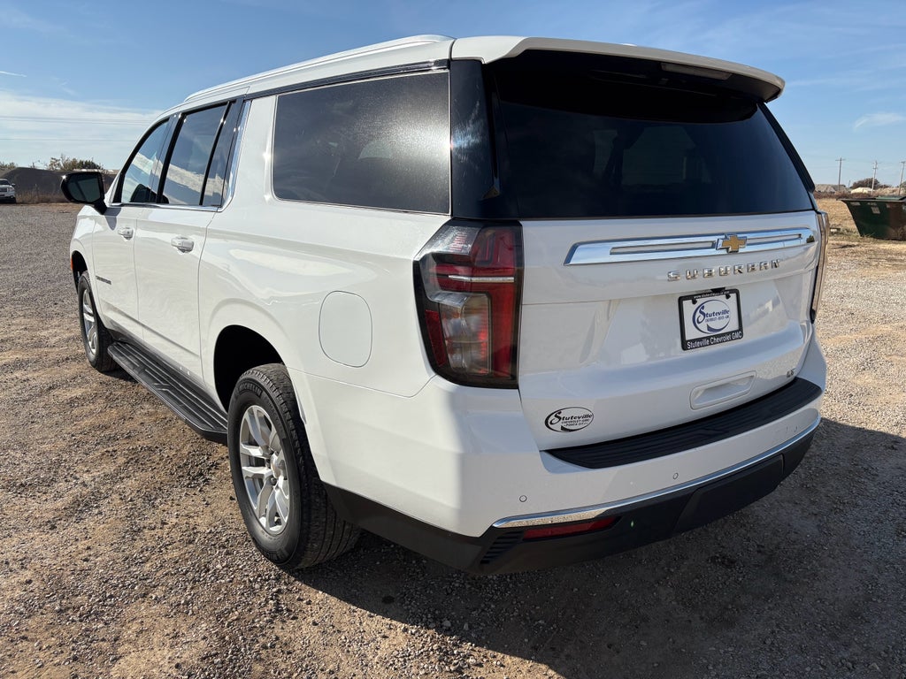 2024 Chevrolet Suburban LT