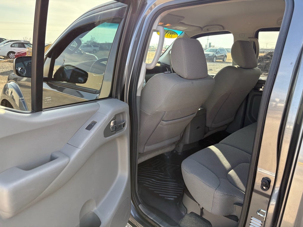 2016 Nissan Frontier SV