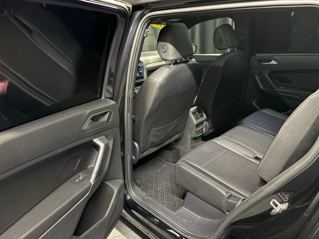 2020 Volkswagen Tiguan 2.0T SE R-Line Black