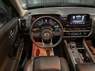 2024 Nissan Pathfinder SL 4WD