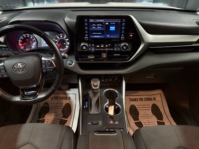 2020 Toyota Highlander LE