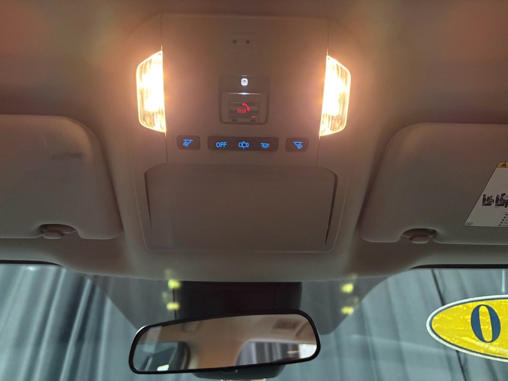 2020 Toyota Highlander LE