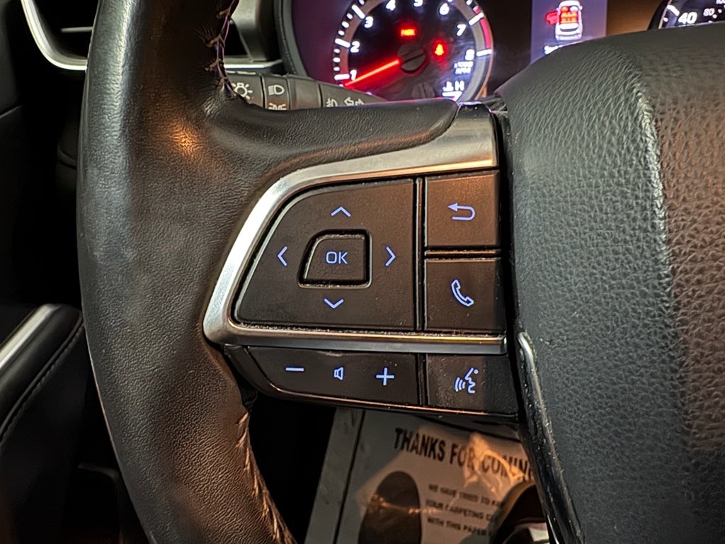 2020 Toyota Highlander LE