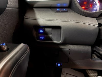 2020 Toyota Highlander LE