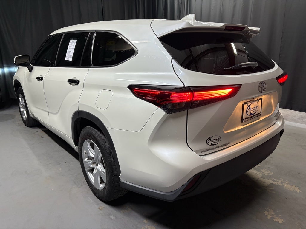 2020 Toyota Highlander LE