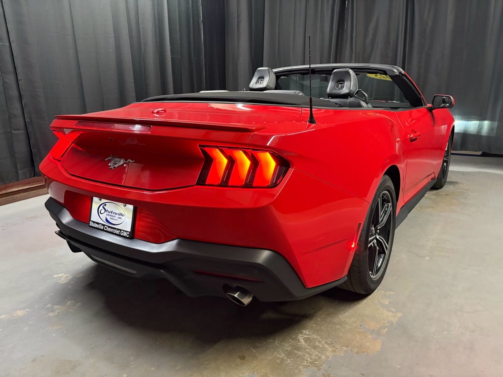 2025 Ford Mustang EcoBoost