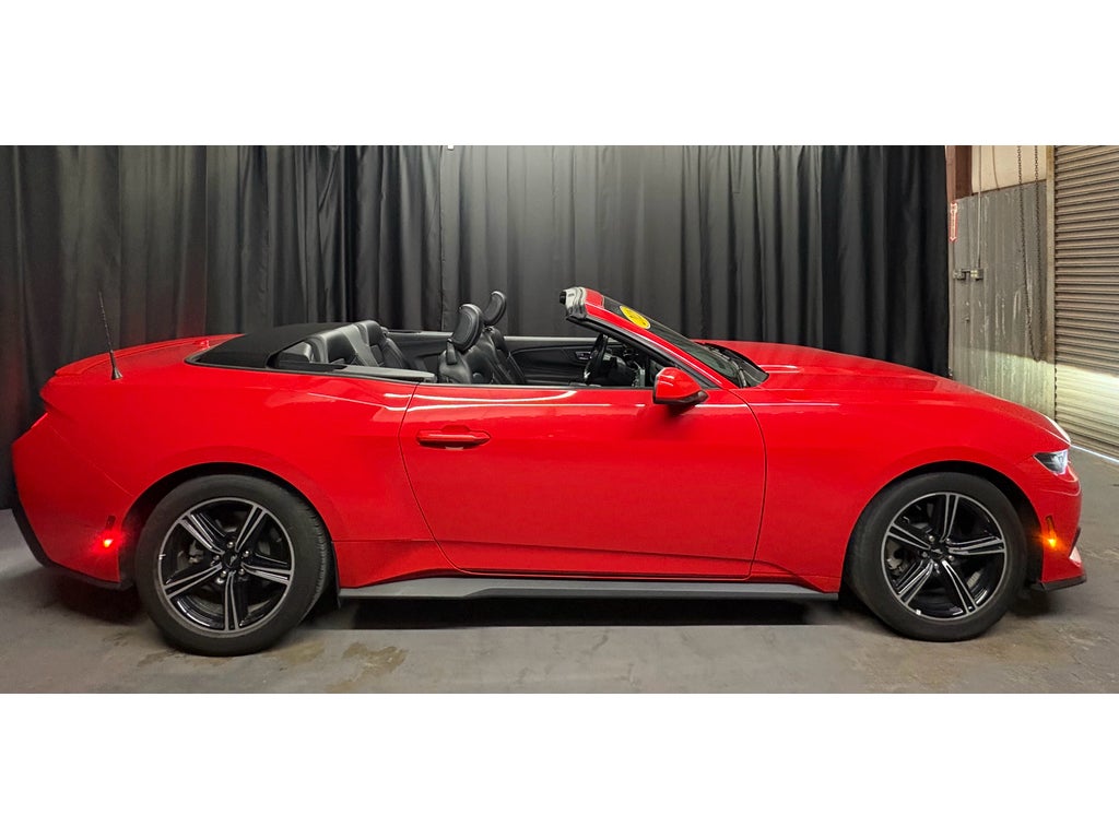 2025 Ford Mustang EcoBoost