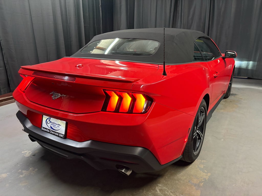 2025 Ford Mustang EcoBoost