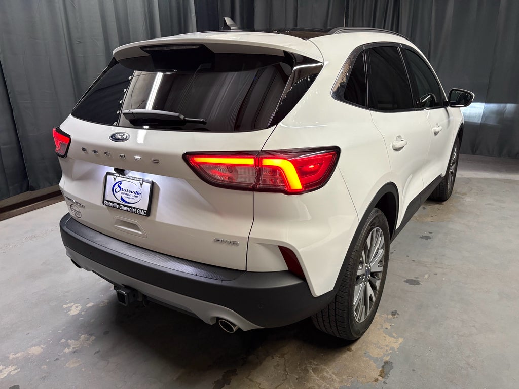 2022 Ford Escape Titanium