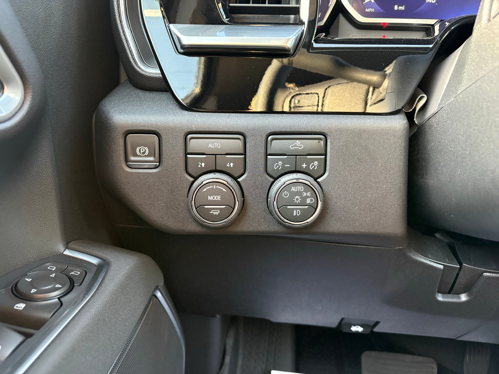 2026 Chevrolet Silverado 1500 RST - Photo 18