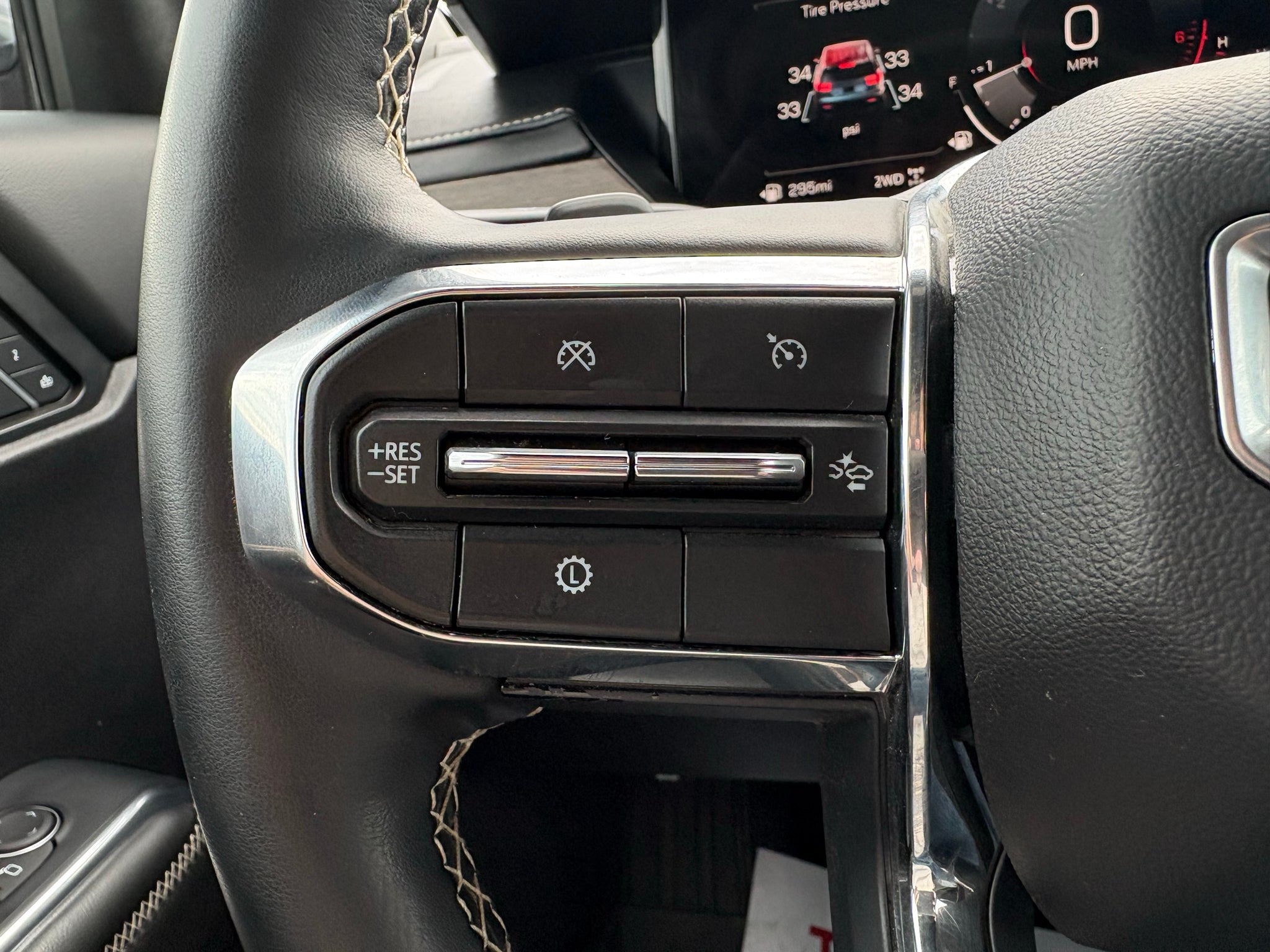 2024 GMC Acadia Denali