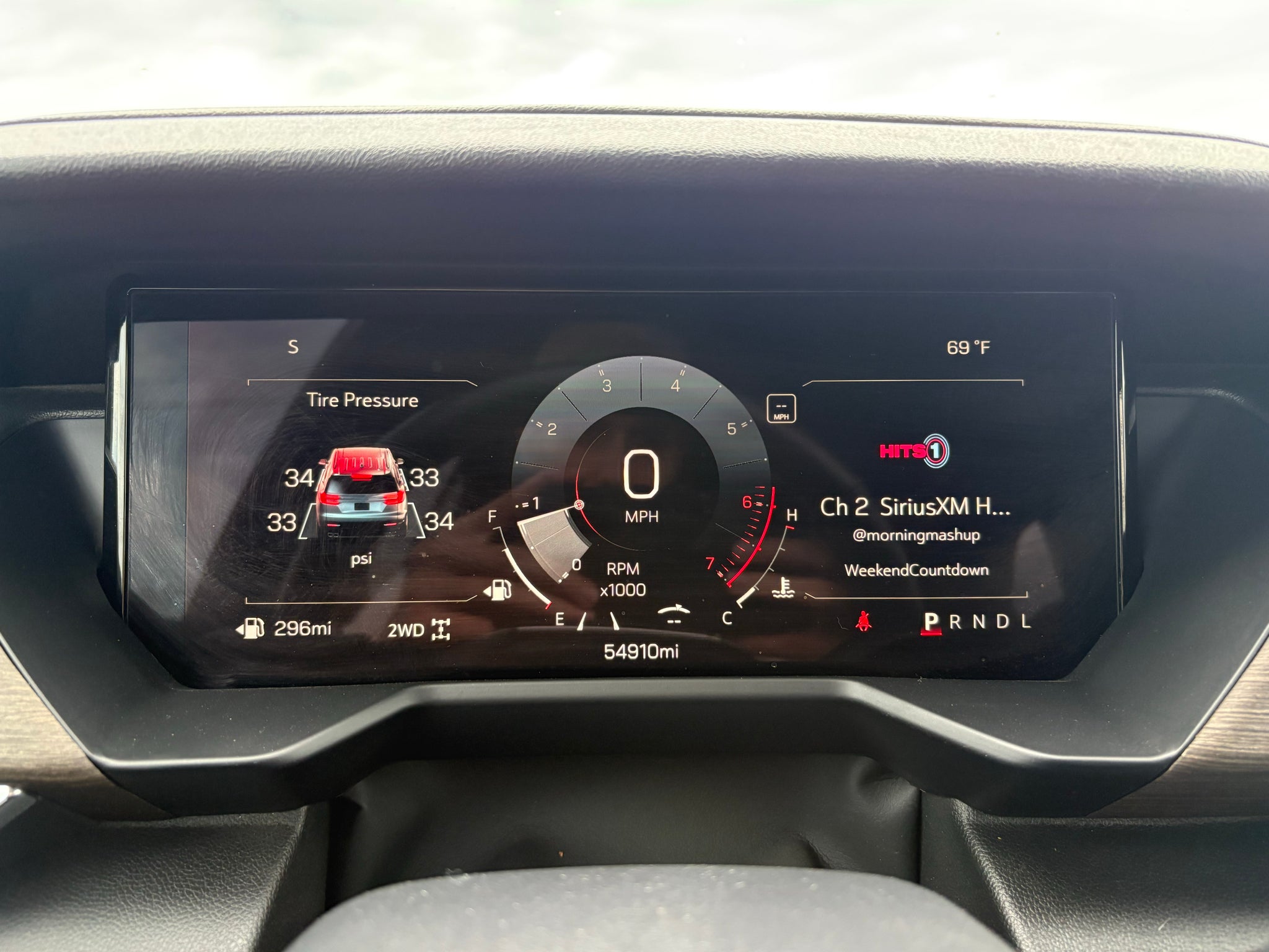 2024 GMC Acadia Denali