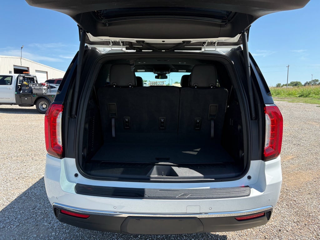 2024 GMC Yukon SLT