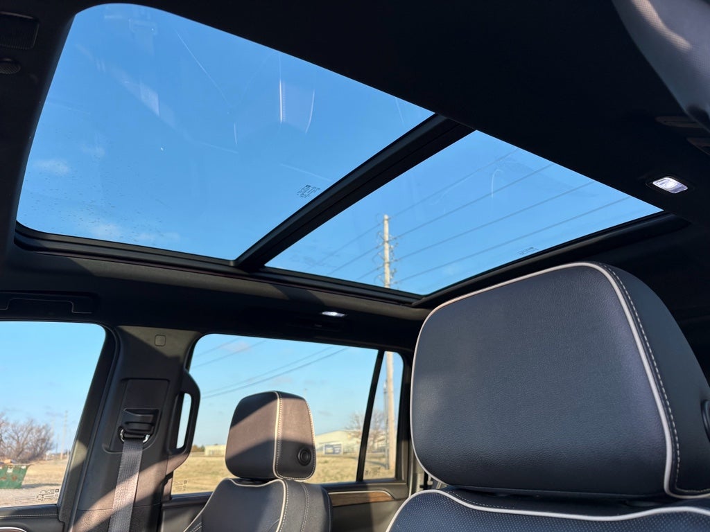 2022 Chevrolet Suburban Premier