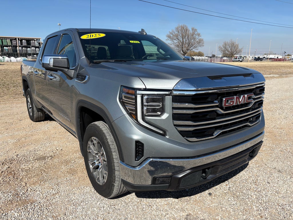 2025 GMC Sierra 1500 SLT