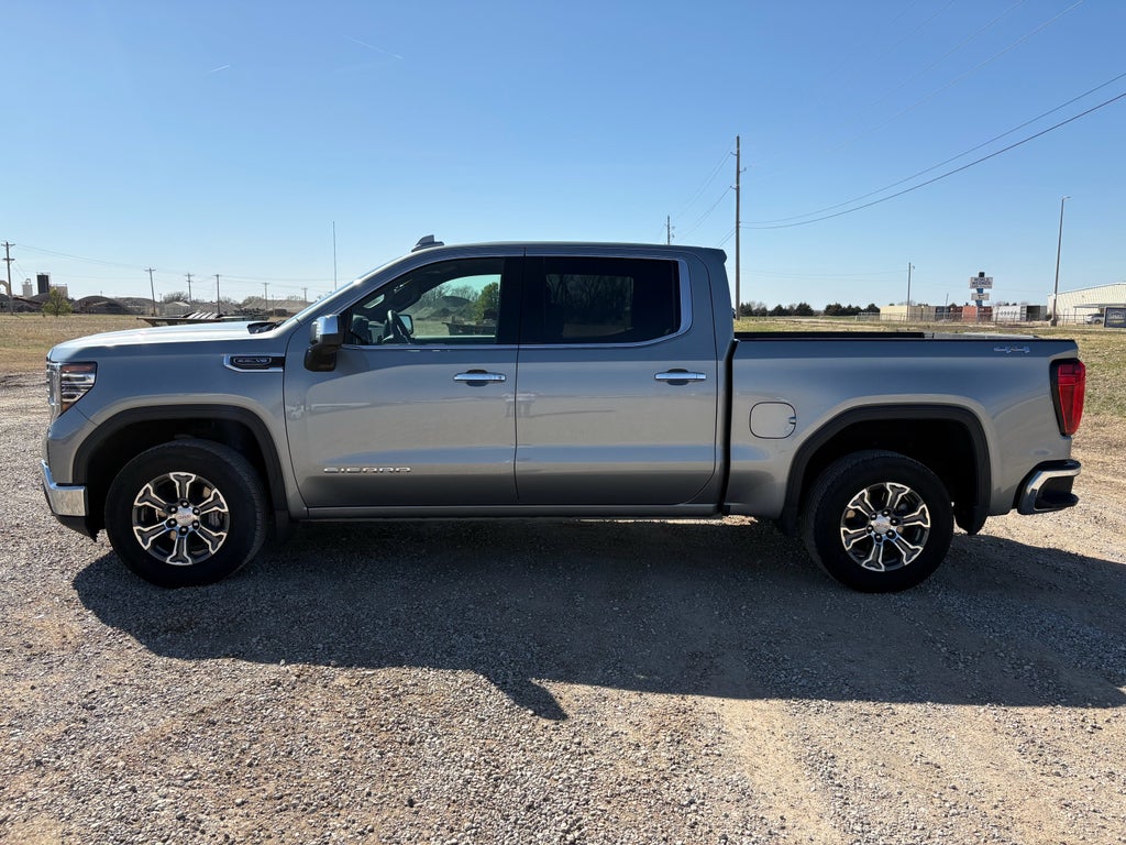 2025 GMC Sierra 1500 SLT