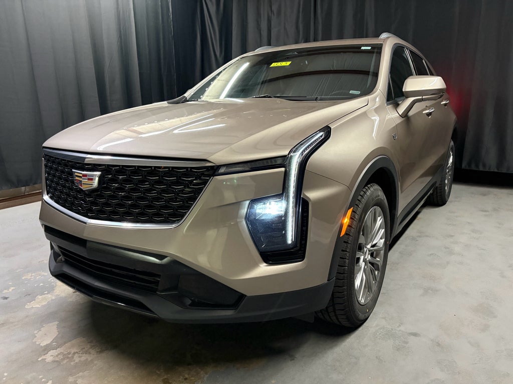 2025 Cadillac XT4 Premium Luxury