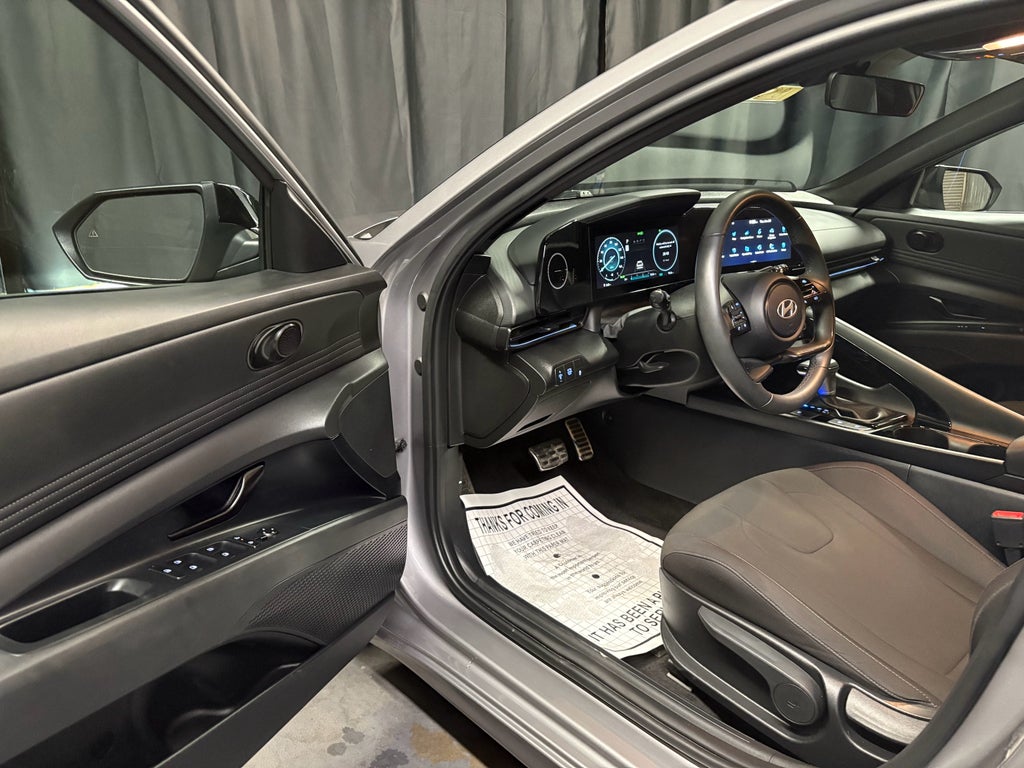 2025 Hyundai Elantra Hybrid SEL Sport