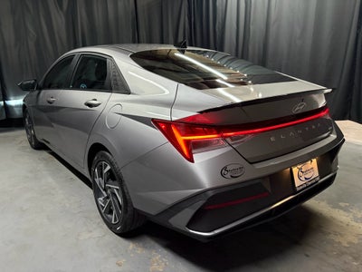 2025 Hyundai Elantra Hybrid SEL Sport