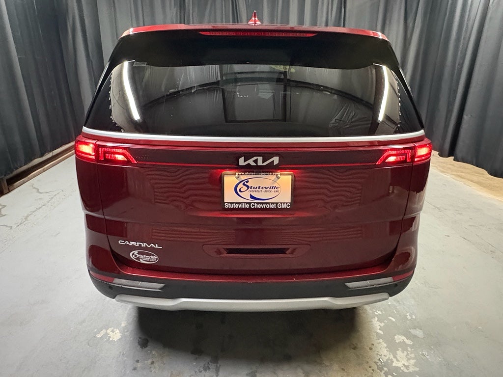 2024 Kia Carnival LX